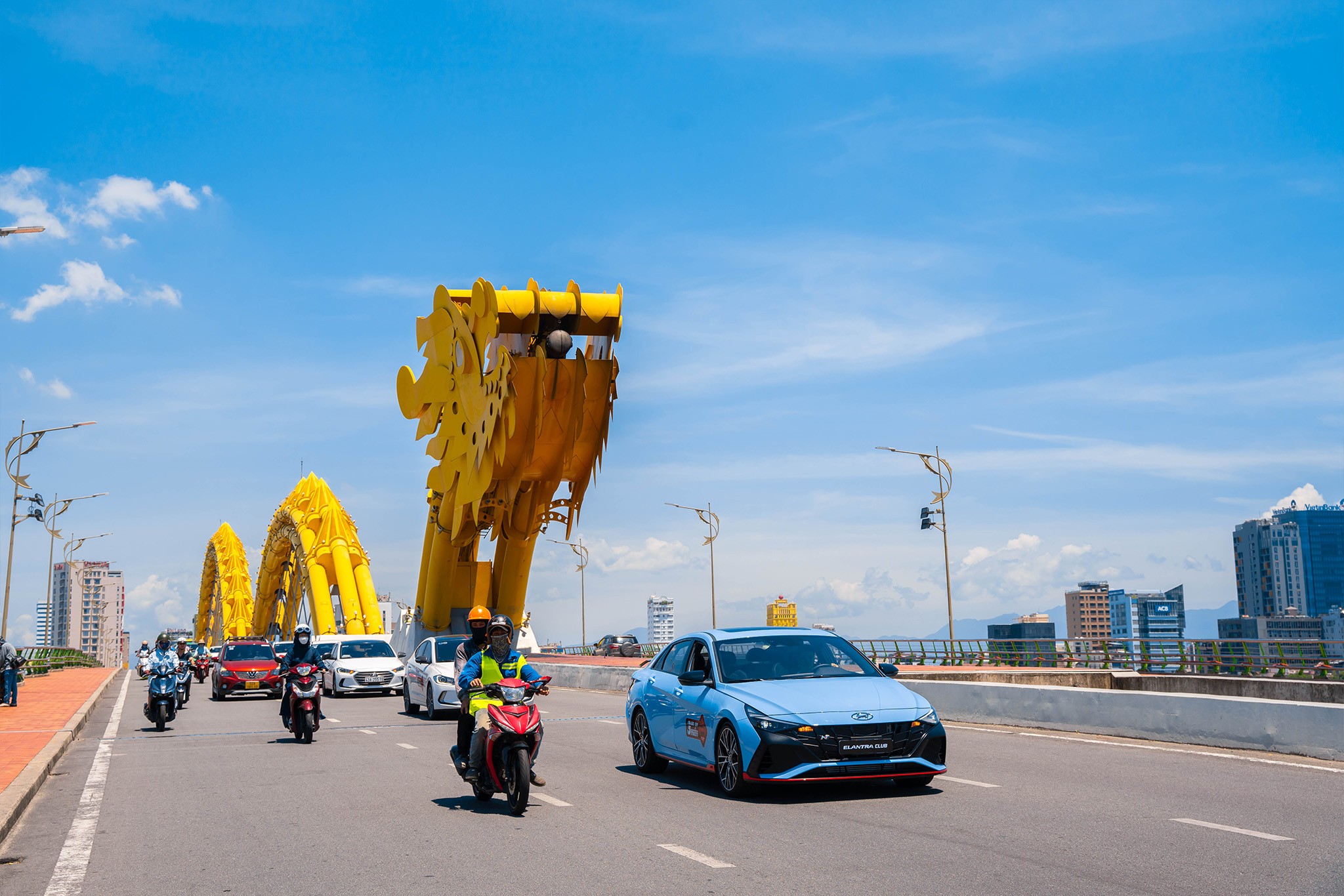 Hơn 50 chiếc Hyundai Elantra diễu hành kỉ niệm thành lập CLB Elantra Việt Nam